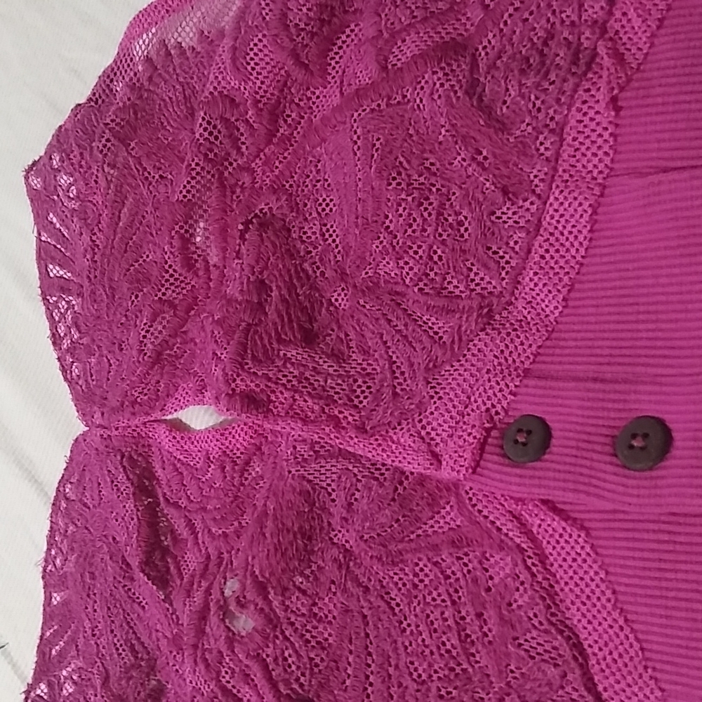 NWT. Free People Raspberry crop top - Picture 7 of 12